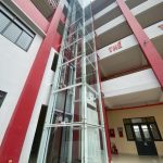 Thang máy tải khách